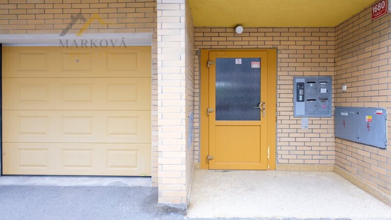 Prodej, byt 4+1 s balkonem, garáží a podílem na zahradě, 119 m², České Budějovice, Karla Tomana