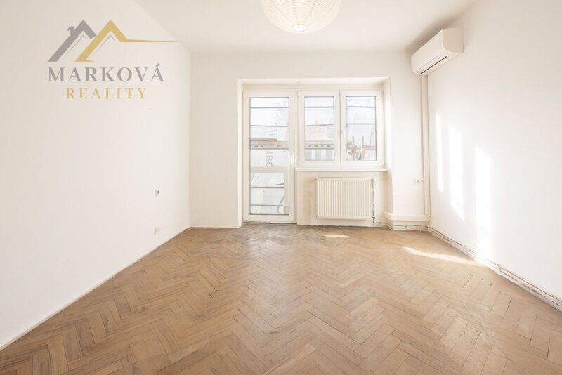 Prodej, byt 2+1 s balkonem, 69 m², s vlastním parkovacím stáním, Týn nad Vltavou, ul. Orlická