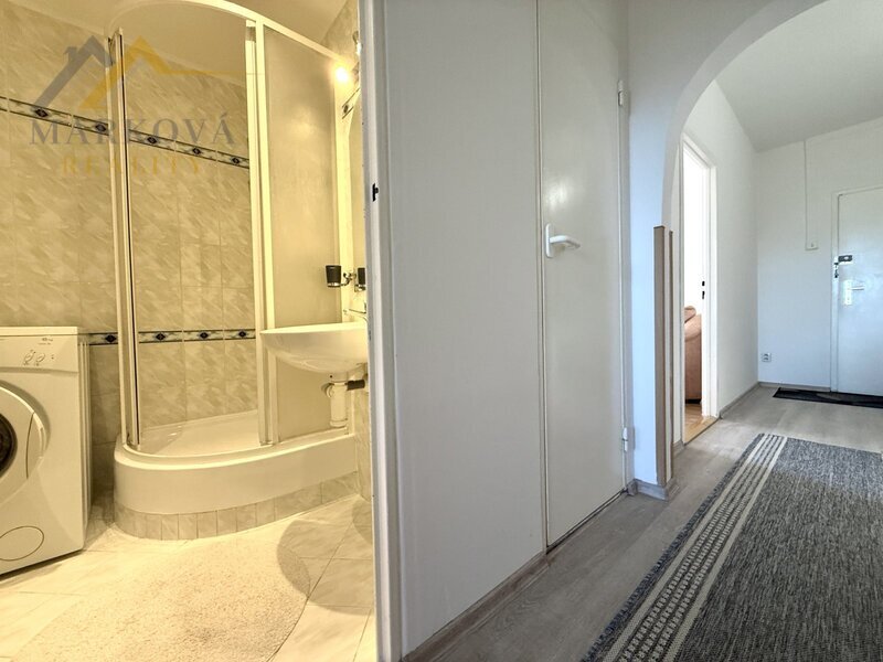 Pronájem světlého bytu 3+1 s prostorným balkonem, České Budějovice – sídliště Vltava