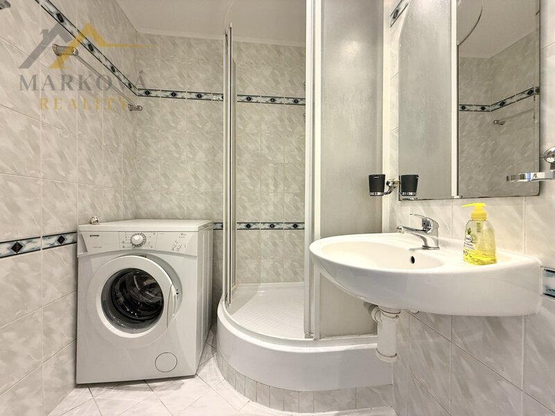 Pronájem světlého bytu 3+1 s prostorným balkonem, České Budějovice – sídliště Vltava