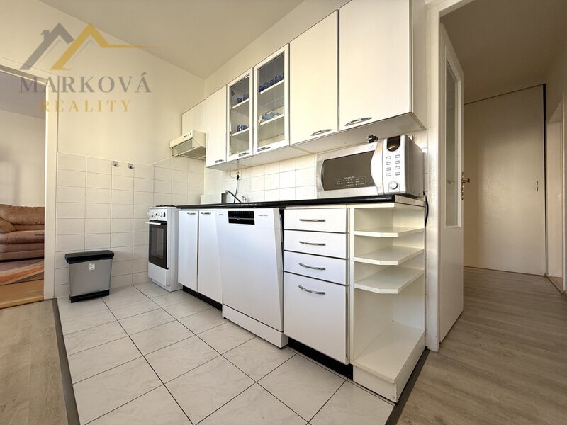 Pronájem světlého bytu 3+1 s prostorným balkonem, České Budějovice – sídliště Vltava