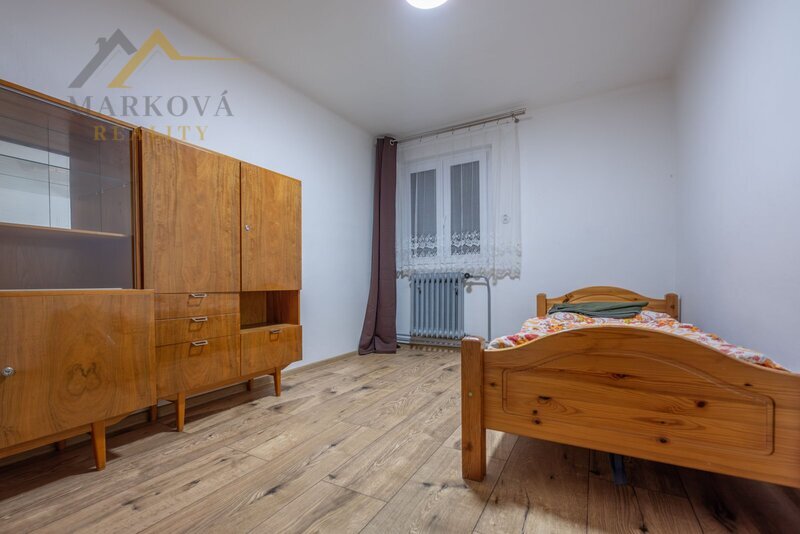 Pronájem bytu 4+1, 82 m², se zahradou a jezírkem, Soběslav