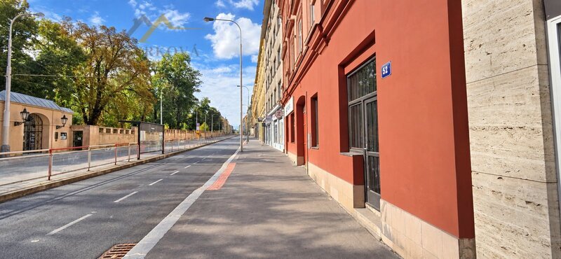 Pronájem komerčního prostoru 30,4 m², Praha, Smíchov
