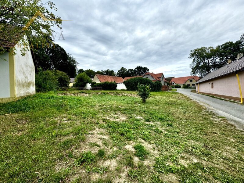 Prodej, stavební pozemek s projektem a stavebním povolením, 298 m2