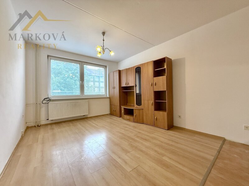 Pronájem, byt 2kk s lodžií, 40 m2, Týn nad Vltavou, ul. nám. Mládeže