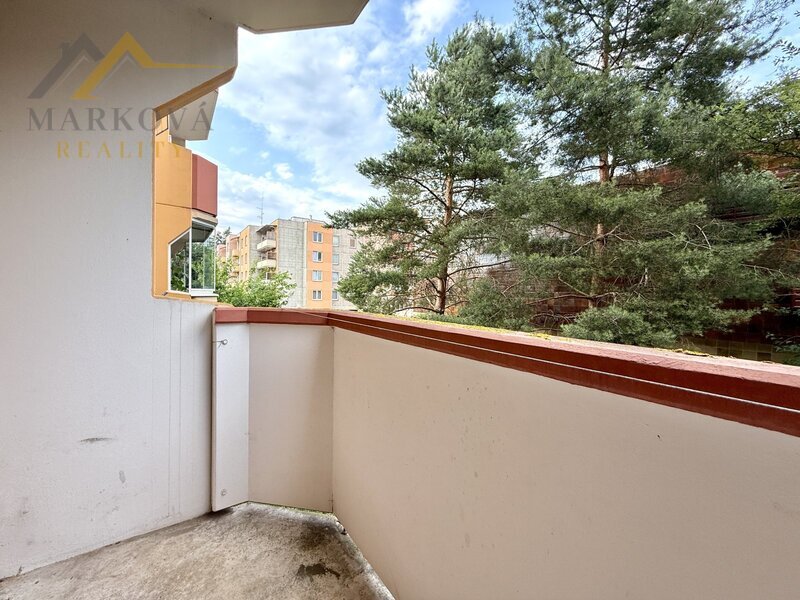 Pronájem, byt 2kk s lodžií, 40 m2, Týn nad Vltavou, ul. nám. Mládeže