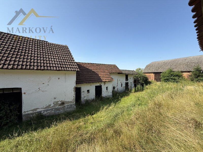 Prodej, rodinný dům, hospodářské budovy, zahrada, 7132 m2, Doubrava