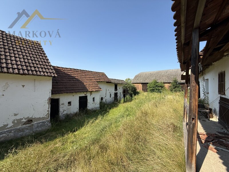 Prodej, rodinný dům, hospodářské budovy, zahrada, 7132 m2, Doubrava