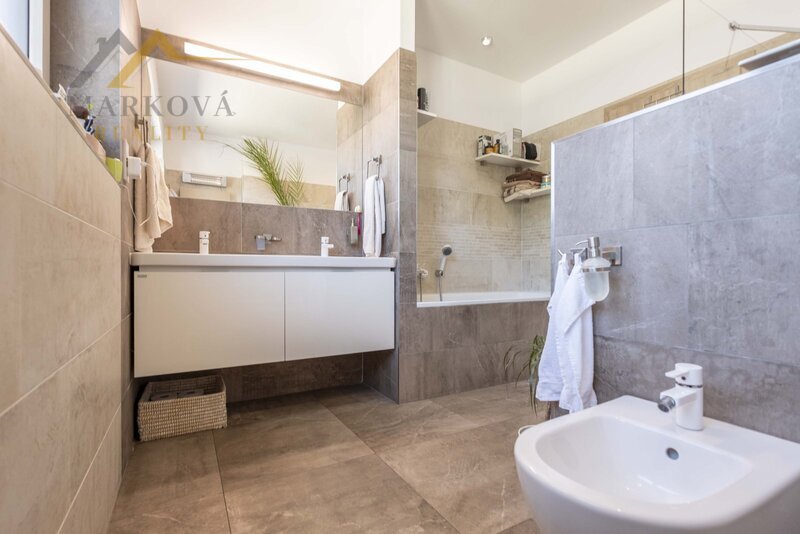Prodej, rodinný dům, Týn nad Vltavou, ul. K Jihotvaru, 1646 m²