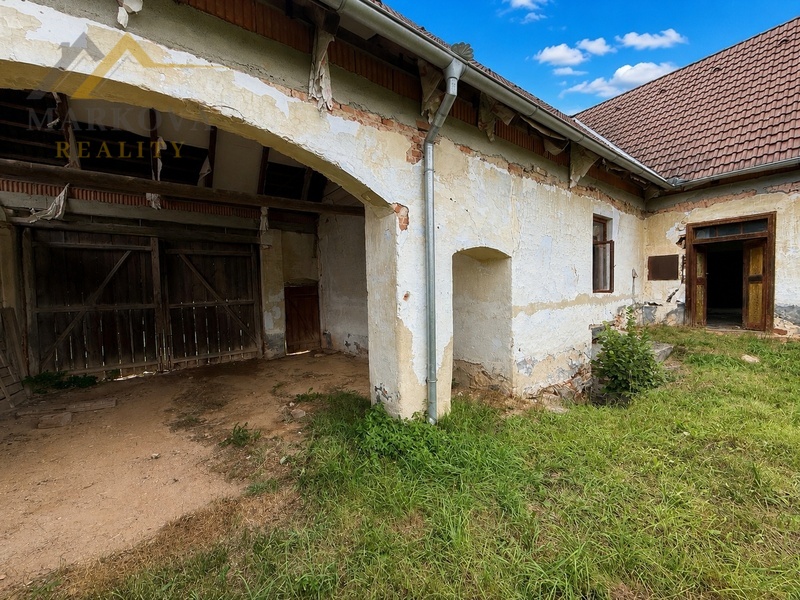 Prodej, rodinný dům se stavební parcelou, Bežerovice, Bechyně, 2008 m2