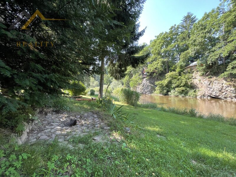 Prodej, rekreační chata přímo u řeky Malše, Doudleby