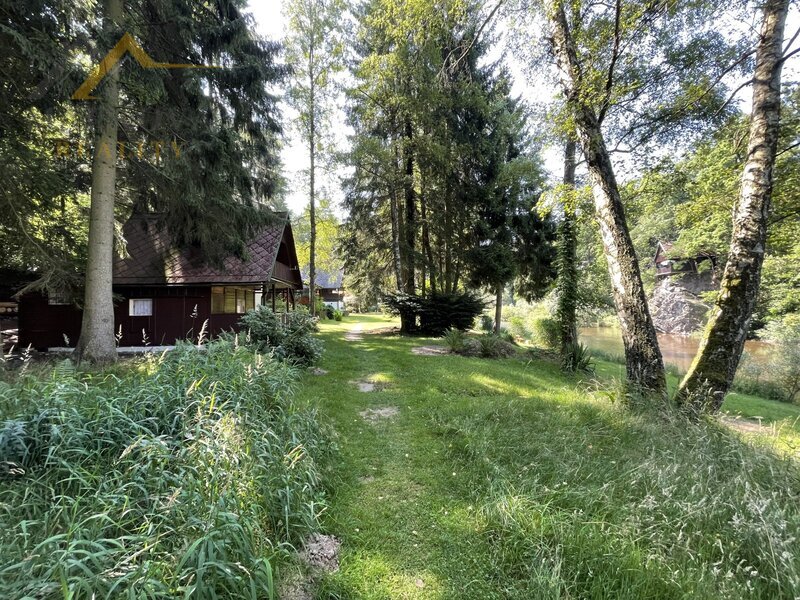 Prodej, rekreační chata přímo u řeky Malše, Doudleby