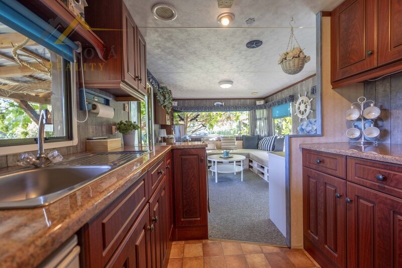 Prodej, pozemek 669 m² s mobilheimem 3kk, Albrechtice nad Vltavou, Újezd