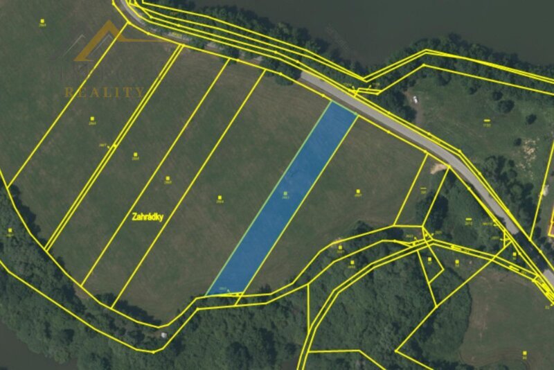 Prodej, 2/3 souboru pozemků, Dívčice, 10 895 m²