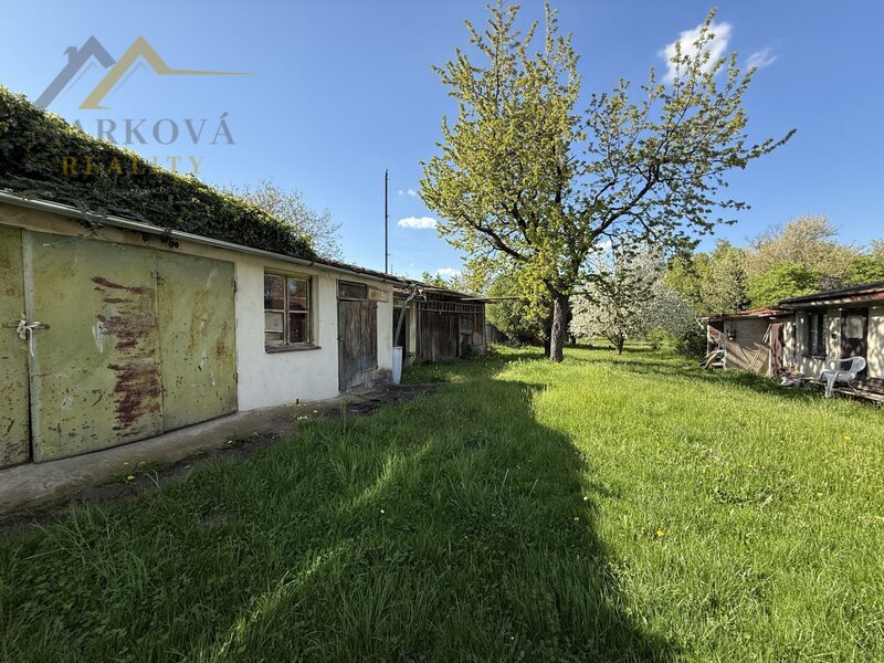 Prodej, rodinný dům se zahradou / stavebním pozemkem, 3.233 m², České Budějovice, ul. Pražská třída