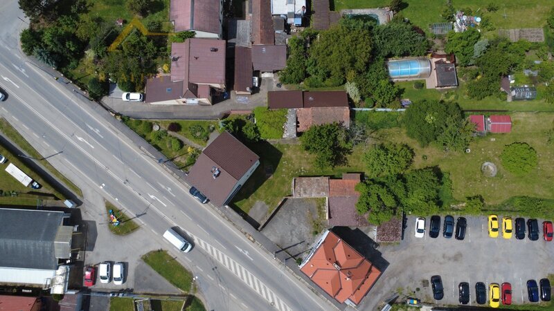 Prodej, rodinný dům se zahradou / stavebním pozemkem, 3.233 m², České Budějovice, Nemanice