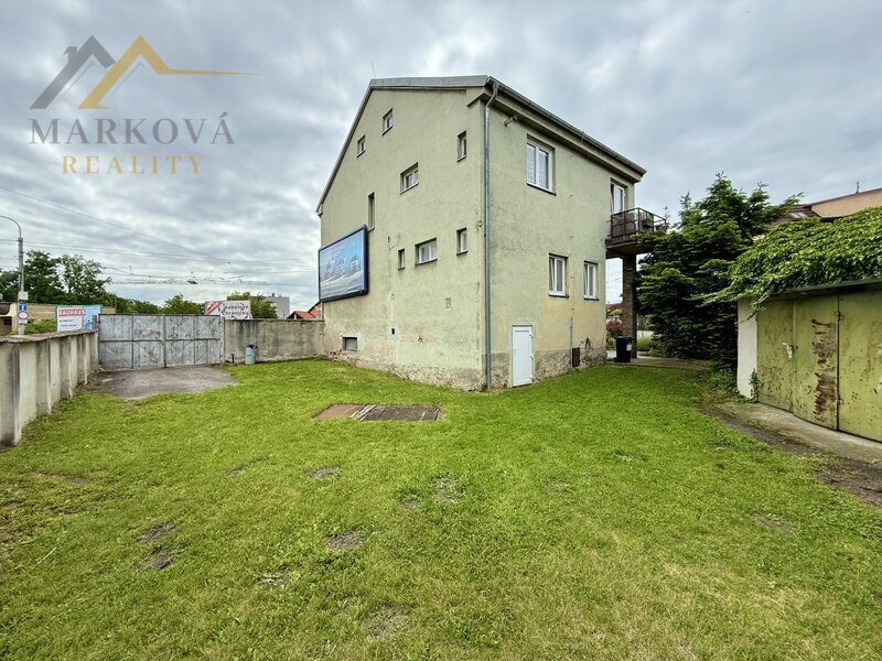 Prodej, rodinný dům se zahradou / stavebním pozemkem, 3.233 m², České Budějovice, Nemanice