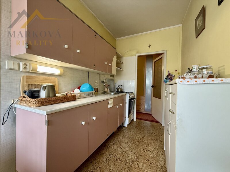 Pronájem bytu 2+kk, 42,8 m² – Český Krumlov, sídliště Plešivec