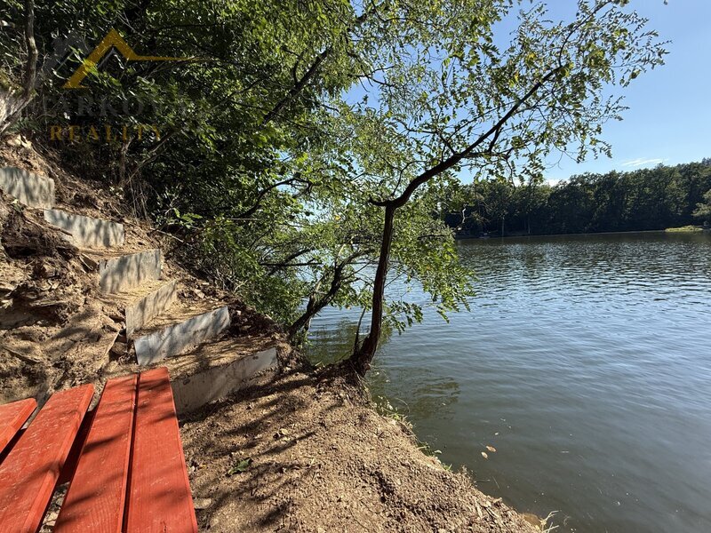 Prodej, rekreační chata přímo u vody, Kostelec, Hluboká nad Vltavou