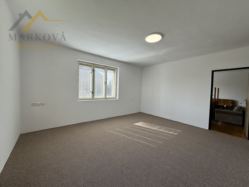 Pronájem, rodinný dům, 6+1, Týn nad Vltavou, Dewetterova ul., 896 m2