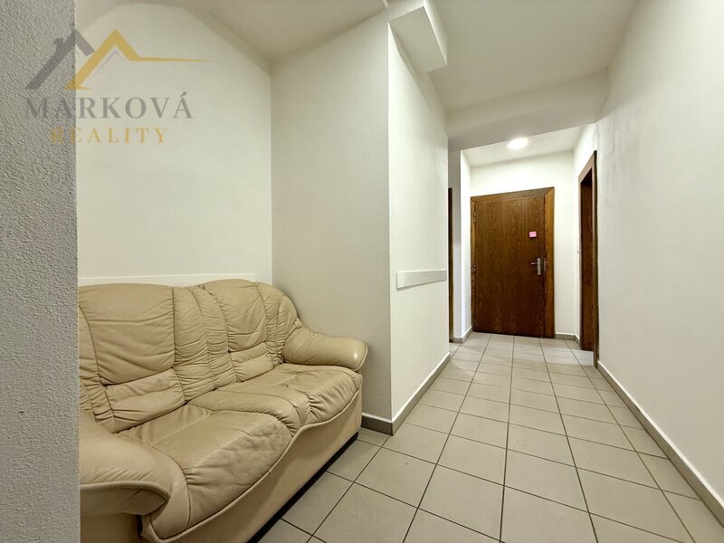 Pronájem, obchodní prostor, Bechyně, ul. Libušina